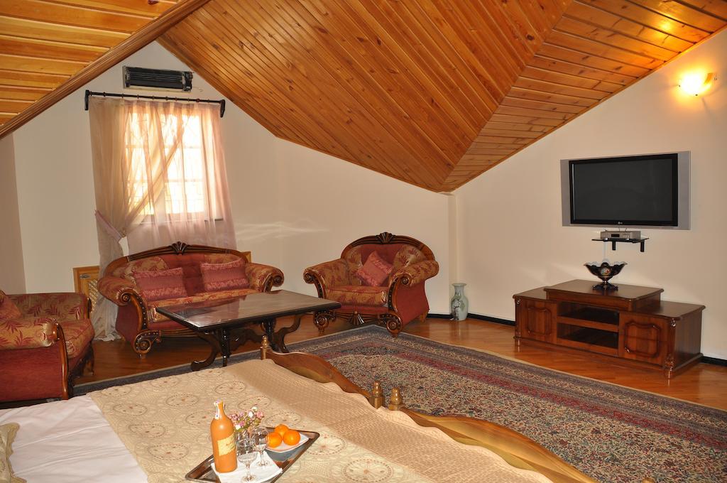 Hotel Samarkand Safar Zimmer foto